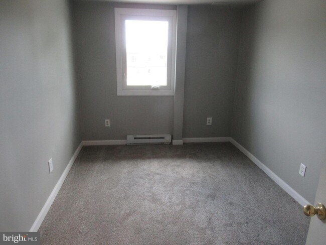 Building Photo - 2938 Ridge Pike