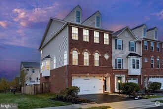 Building Photo - 25771 Double Bridle Terrace