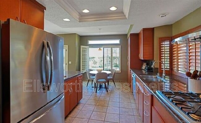 Building Photo - 11418 Via Playa De Cortes