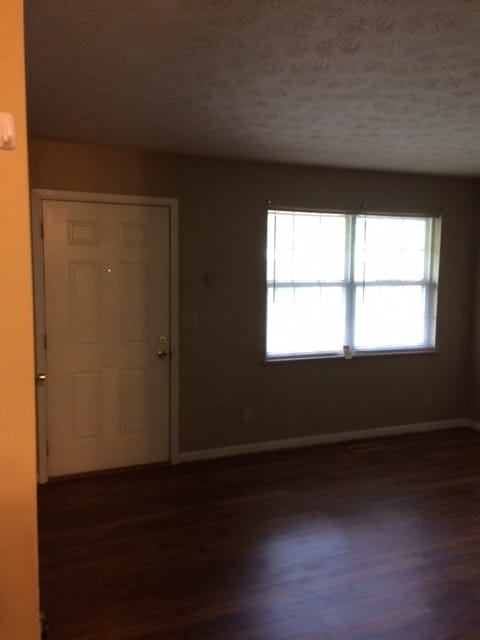 Building Photo - 69 Woodfern Ave