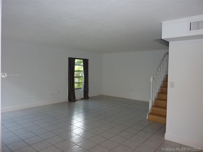 Foto del edificio - 4726 SW 67th Ave