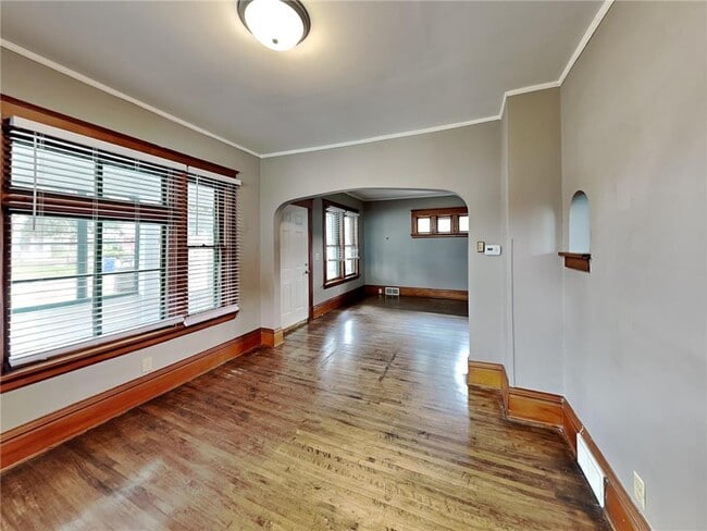 Foto del edificio - 1403 Barclay St