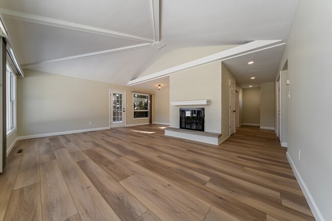 Building Photo - 2659 W Asplin Dr