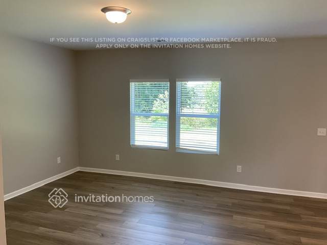 Foto del edificio - 1006 Starmoss Ln