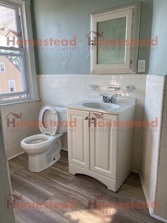 Foto del edificio - 207 Long Ln