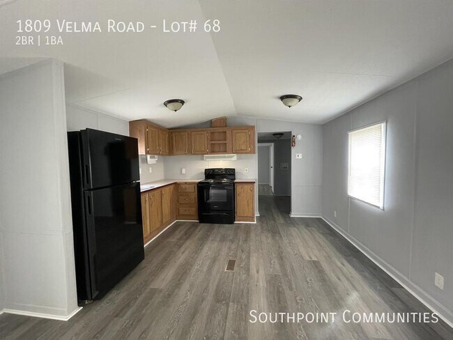 Foto del edificio - 1809 Velma Rd