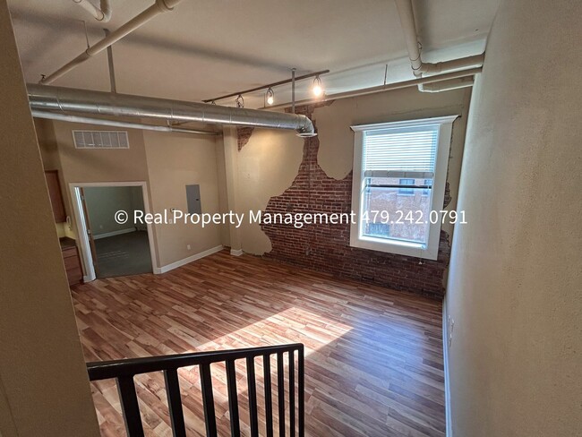 Building Photo - Downtown Apartment at the Ivory Lofts! REA...