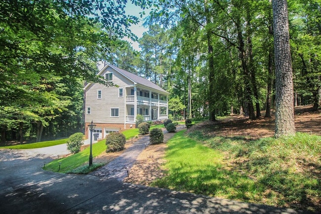 Building Photo - 4265 Deerwood Ln
