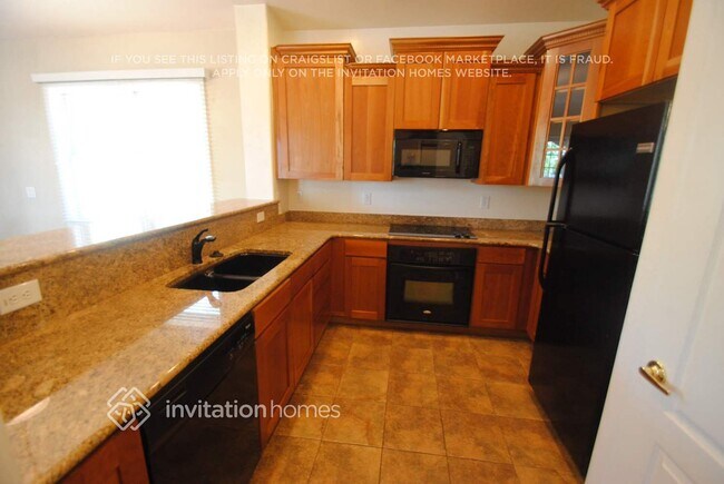 Foto del edificio - 2119 E Huntington Dr