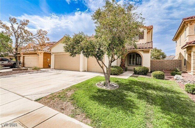 Building Photo - 3000 Scenic Valley Way