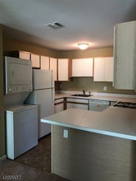 Building Photo - 154 Falcon Ridge Way N