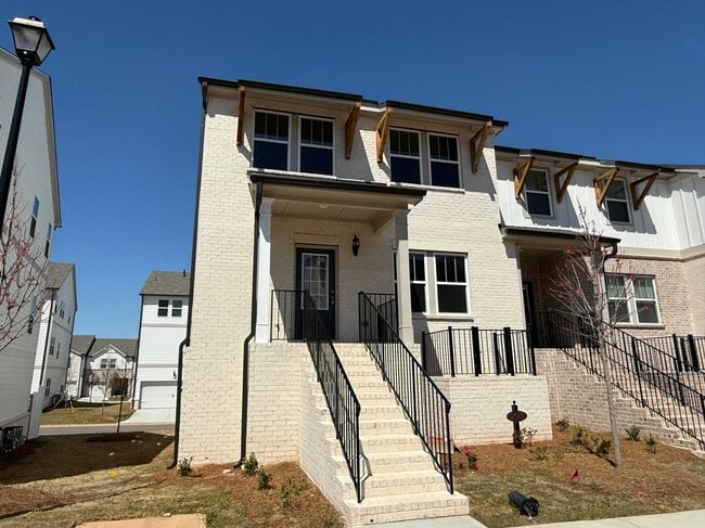 Building Photo - 2686 Devon Vale St