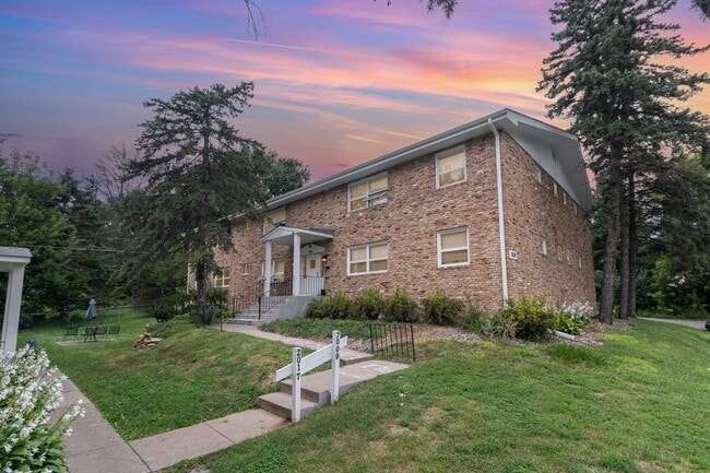 Building Photo - 2017 Commerce Blvd