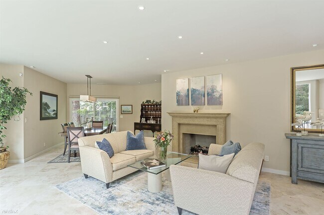 Building Photo - 4 br, 4 bath House - 3885 Pebble Beach Oasis