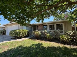 Building Photo - 4886 Blue Ridge Dr