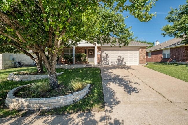 Foto del edificio - 1303 Ridgewood Dr