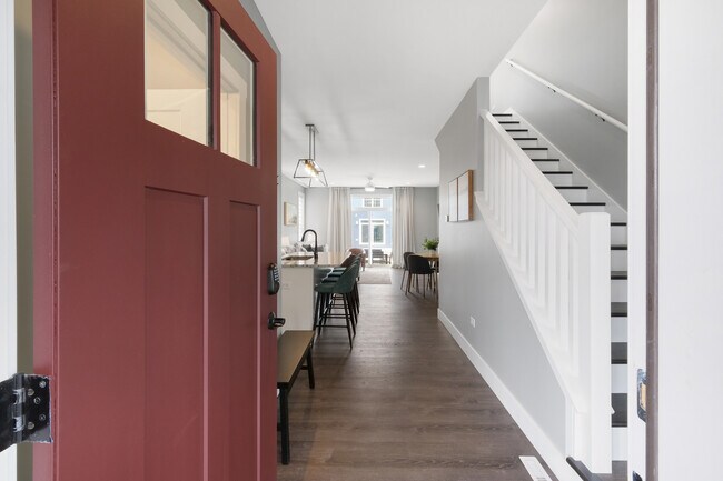 Foto del edificio - 100 Great Loop E Dr