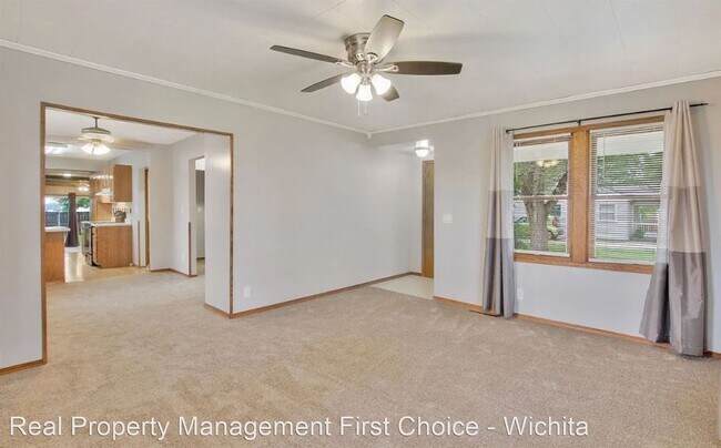 Foto del edificio - 2 br, 2 bath House - 700 N Oak