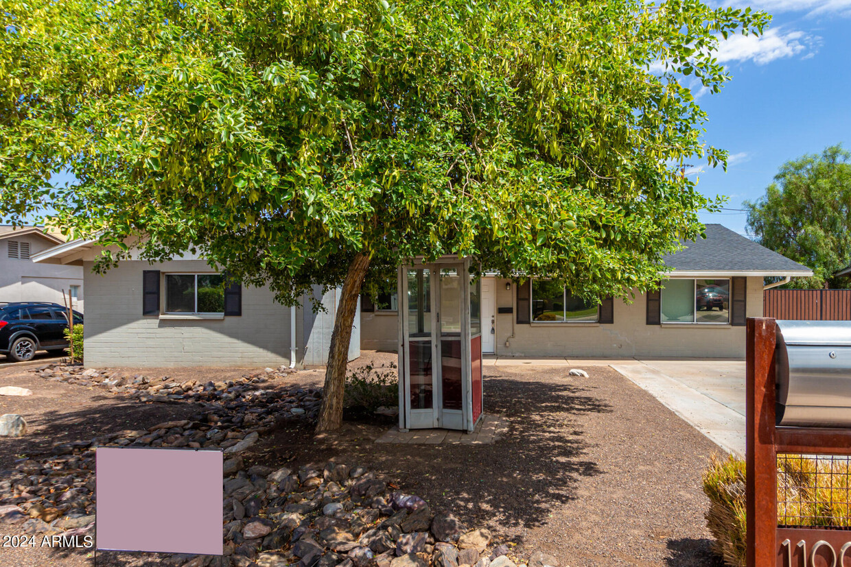Foto principal - 1100 W 12th St