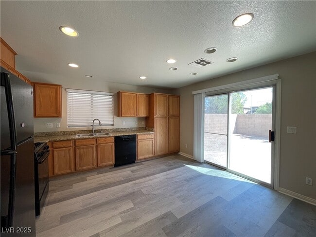 Building Photo - 9135 Iron Cactus Ave