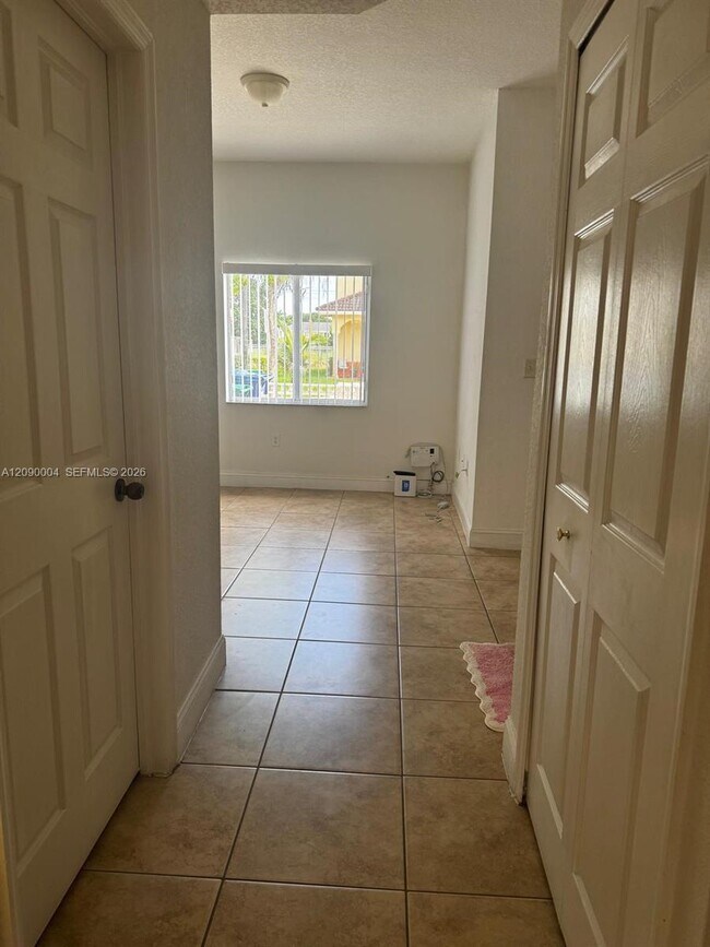 Building Photo - 18032 NW 74th Ct