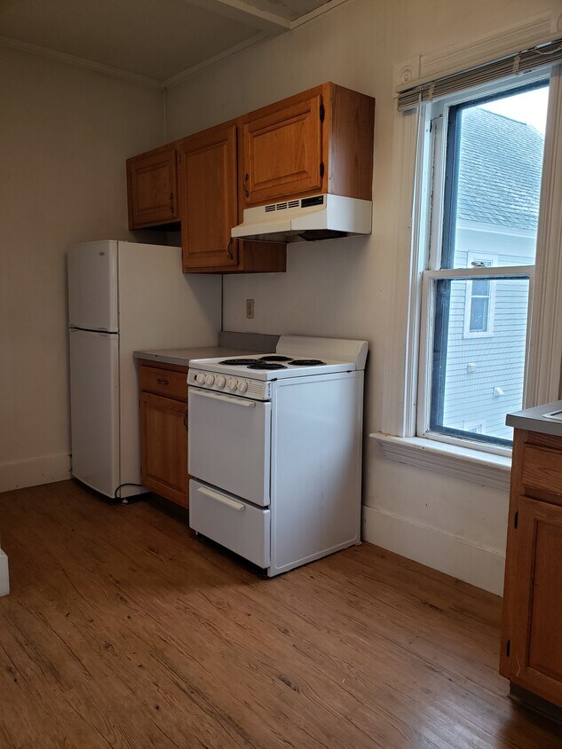 104 High St Unit 4, Keene, NH 03431 Apartments in Keene, NH