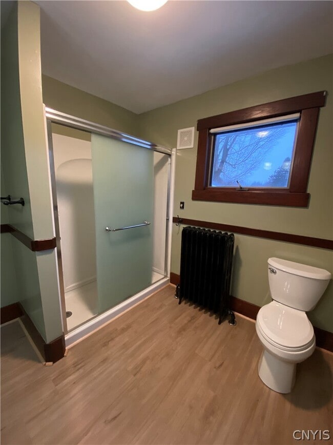 Building Photo - 33 State St