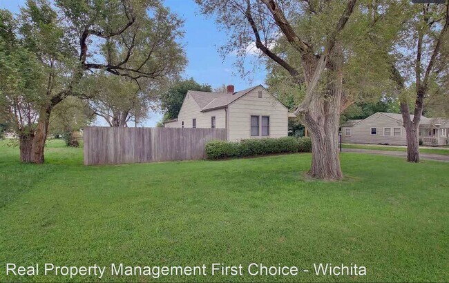 Foto del edificio - 2 br, 2 bath House - 700 N Oak