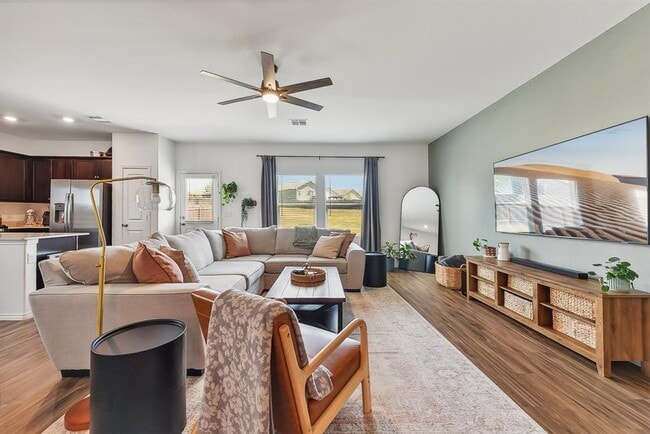 Building Photo - 5908 Eden Dr