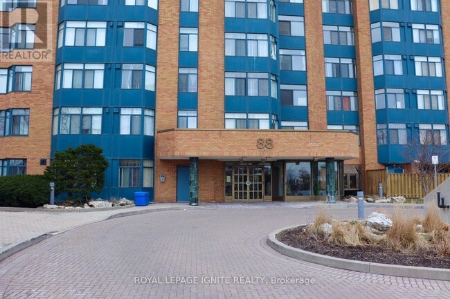 Building Photo - 88-488 Alton Towers Cir