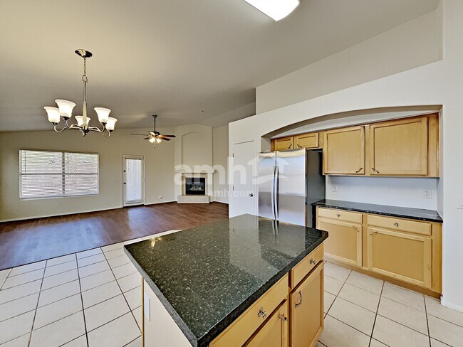 Foto del edificio - 10262 W Patrick Ln