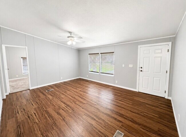 Foto del edificio - 33114 McKinley Cir