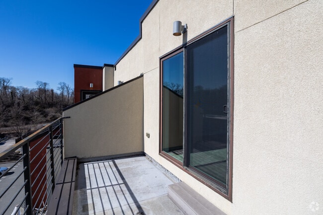 Building Photo - The Flats at Brewerytown
