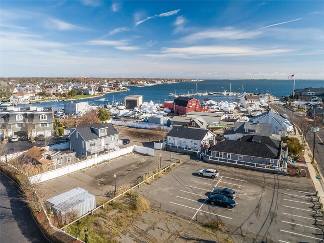 Building Photo - 441 Fire Island Ave