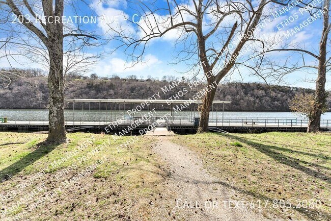 Foto del edificio - 203 Recreation Ave