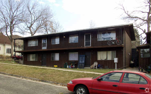 Primary Photo - Ford Street Apartments