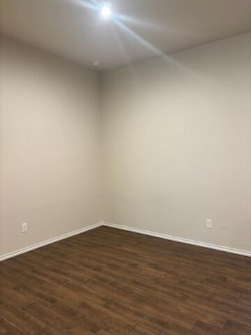 Foto del edificio - 14005 Vernon Ave