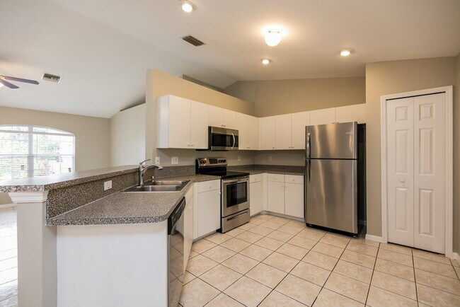 Foto del edificio - 1531 SE 42nd Terrace