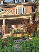 Building Photo - 597 Carlaw Ave
