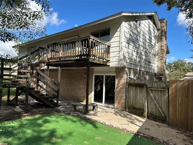 Building Photo - 18011 Autumn Trails Ln