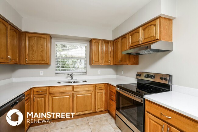 Foto del edificio - 7357 Riverside Pl