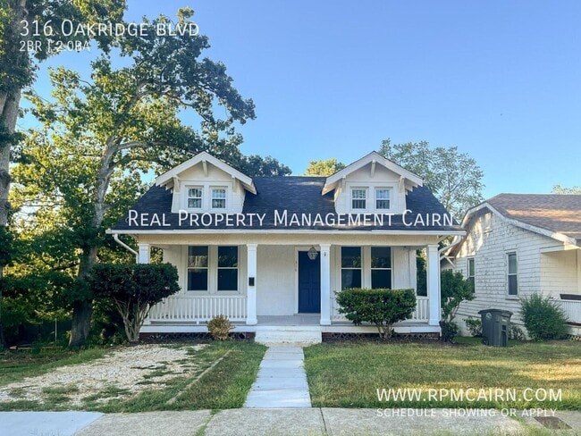 Photo - 316 Oakridge blvd- House