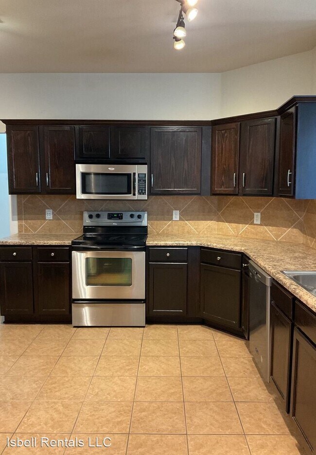 Foto del edificio - 3 br, 2 bath House - 6201 Emilie Lane