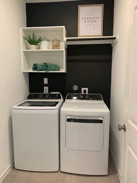 Foto del edificio - 415 Robin Ct