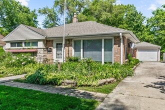 Building Photo - 17561 Hillside Ave