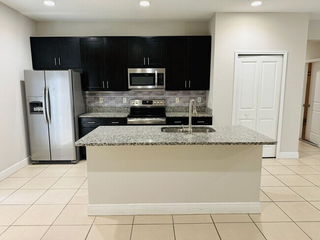 Foto del edificio - 4 Br/2 Ba Home!  Move in ready in 2 weeks