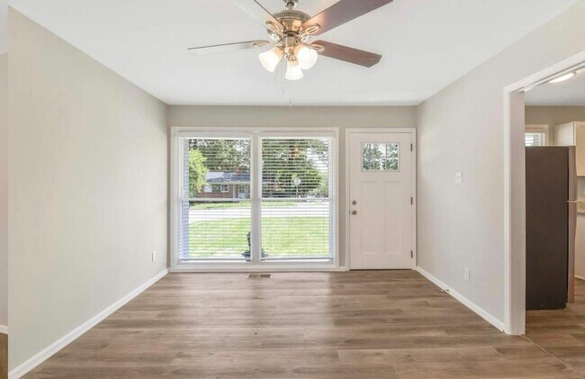 Foto del edificio - 1841 Haines St