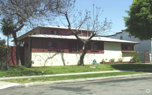 Foto principal - 10107 England Ave