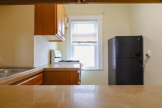 Foto del edificio - 159 Covel St