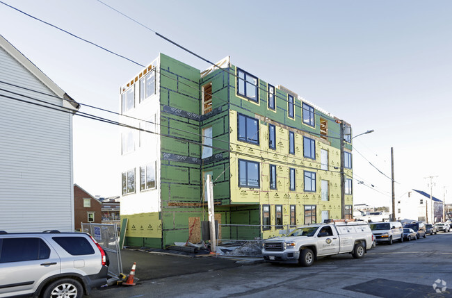 Building Photo - Parris Terraces